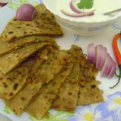 A picture of Stuffed Onion Paratha.