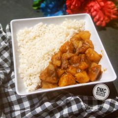 A picture of Sweet potatoes curry.