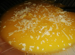 Una foto de Sopa licuada de zapallo y papa