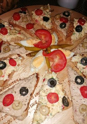 Tonhal és tojáskrém recept fotója