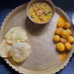A picture of Durga Ashtami’r Chola’r Dal.