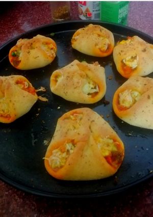 ज़िन्गीं(वेज) पार्सल(zingy veg parcel recipe in hindi) रेसिपी मुख्य फोटो