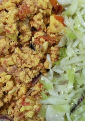 A picture of Scrambled eggs with cabbage.