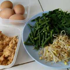 A picture of Gudangan (Urap Sayur).