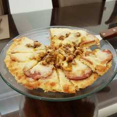 รูปของ Pizza Peperoni Bolognaise Keto
