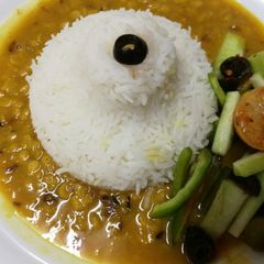 A picture of Dal fry.