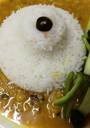 A picture of Dal fry.