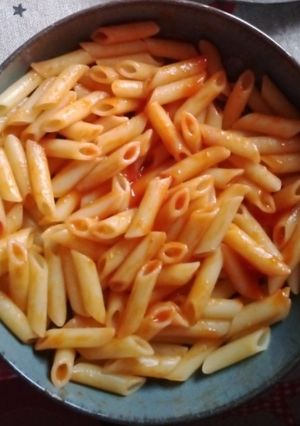 Una foto de Macarrones con Tomate