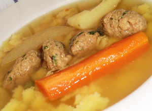 Májgombóc leves recept fotója