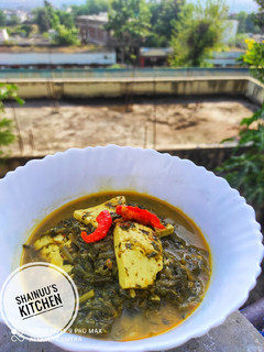 A picture of Palak Paneer🥗.
