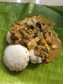 மட்டன் குழம்பு(mutton kuzhambu recipe in tamil) செய்முறை முக்கிய புகைப்படம்
