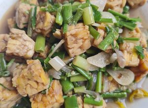Foto resep Oseng Tempe Daun Lempuyang / Lireh