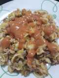 Macarronada de carne moída com molho Rozê