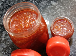 A picture of Raw Mango instant Chunda.