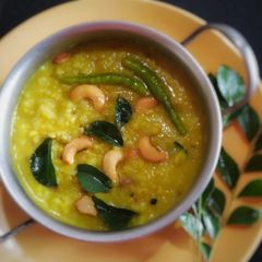 A picture of Poha pongal.