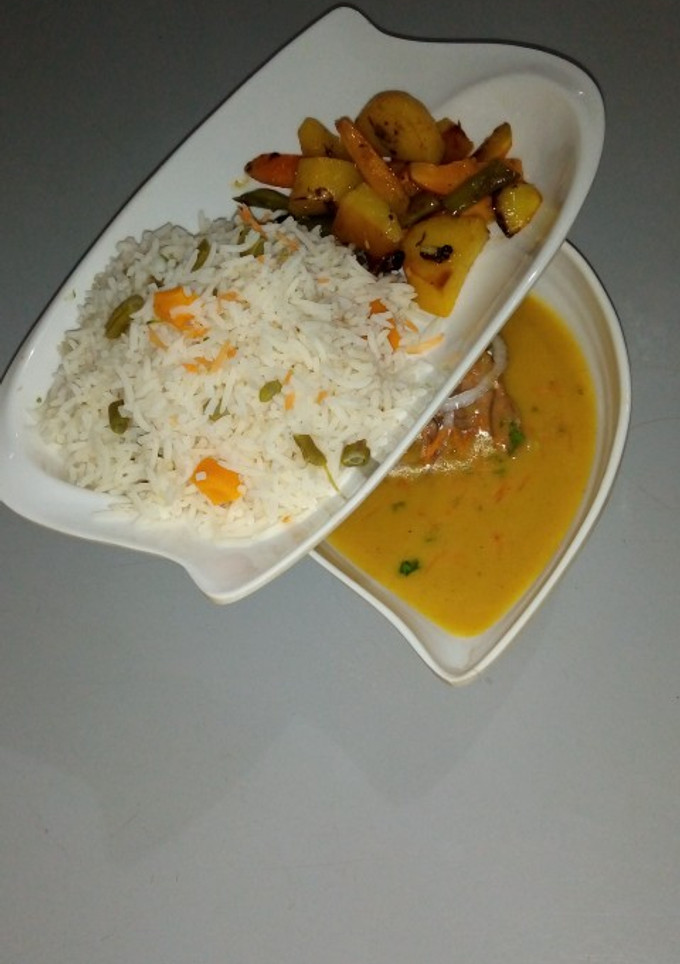 Shinkafar basmati,da chicken Curry soup da dankali ainihin hoton girkin