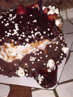 Una foto de Torta para Rodri!!❤❤🎂🎂🎈