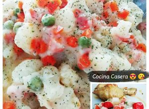 Una foto de Ensalada 🥗 fría de papa 🥔 y vegetales