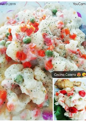 Una foto de Ensalada 🥗 fría de papa 🥔 y vegetales