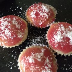 A picture of Honey cupcakes.