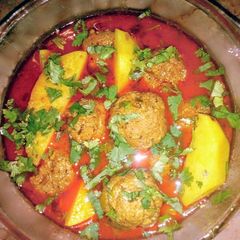 A picture of Kofta aloo.