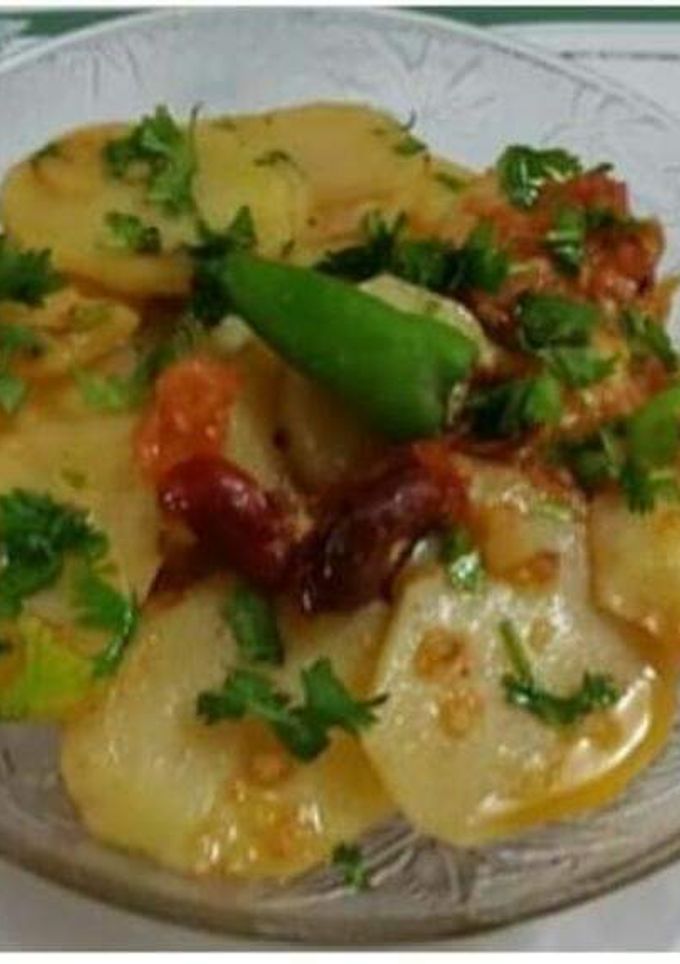 A picture of 🥔🥔Alu ki qatlian 🥔🥔.