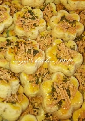 Foto resep Garlic Cheese Cookies