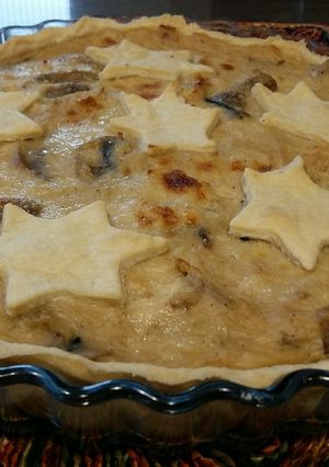 Foto di Crostata salata di pollo e funghi champignon
