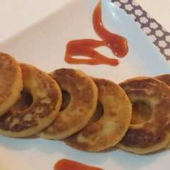 A picture of Potato donuts.