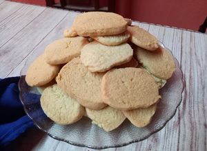 Una foto de Polvorones de vainilla