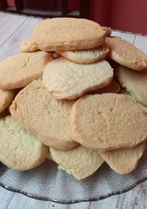 Una foto de Polvorones de vainilla