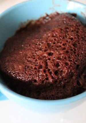 Una foto de Bizcocho de chocolate en el microondas
