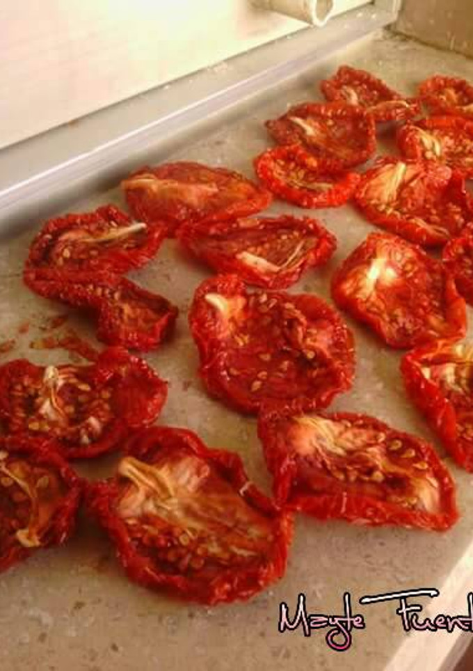Una foto de Tomates deshidratados al sol