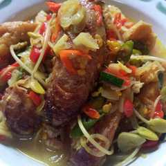 A picture of Ikan Asap Lombok Ale Nyemek.
