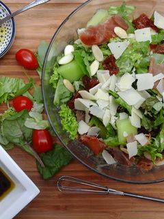 A picture of Cantaloupe Summer Salad.