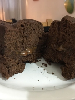 Una foto de Torta rápida de choco y dulce de leche