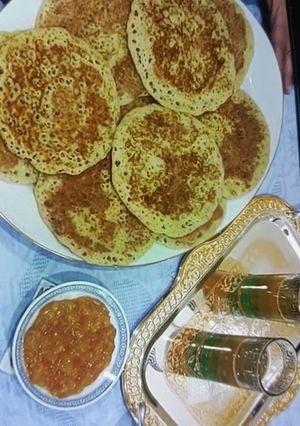 Une photo de Crêpes marocaines au jus d'orange