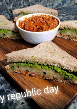 A picture of Tricolor tawa sandwich sandwich.