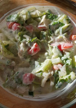 A picture of Minty yoghurt salad.