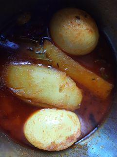 ডিমের কারি(Dimer curry recipe in Bengali) রেসিপির প্রধান ছবি