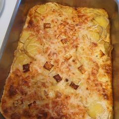 A picture of Potato gratin.