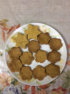 आटा जीरा बिस्कुट (Aata jeera biscuit recipe in hindi) रेसिपी मुख्य फोटो