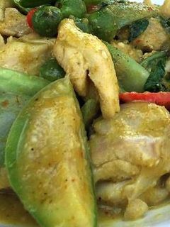 รูปของ แกงเขียวหวานไก่