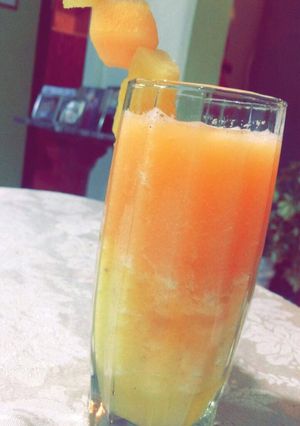 Una foto de Tropical cocktail
