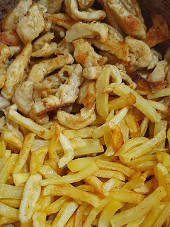 عکسی از دستور ساندویچ مرغ و سیب زمینی 😍