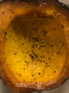 A picture of Roasted Acorn Squash.