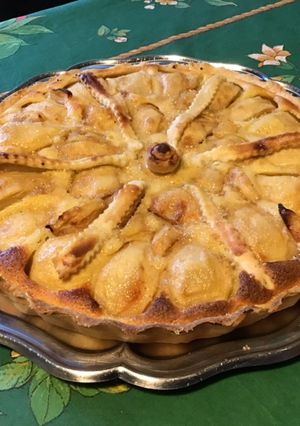 Une photo de Tarte poires et noix de coco (pâte sablée citron vert /coco)