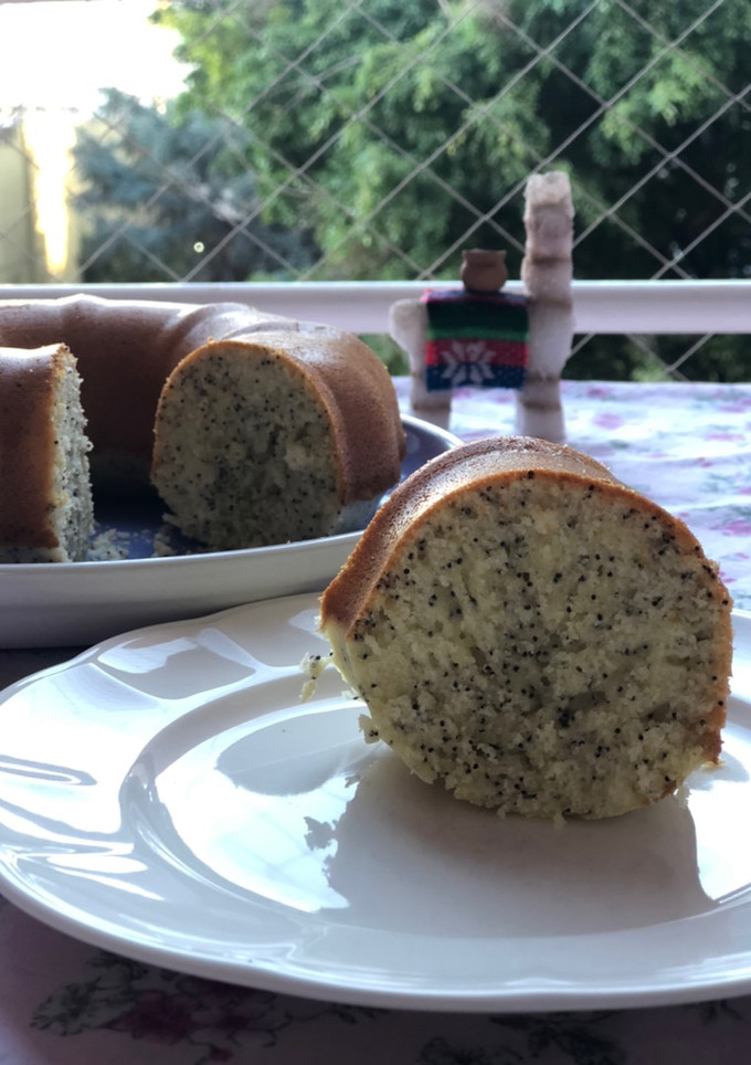 Una foto de Budín de limón (opcional con semillas de amapola)