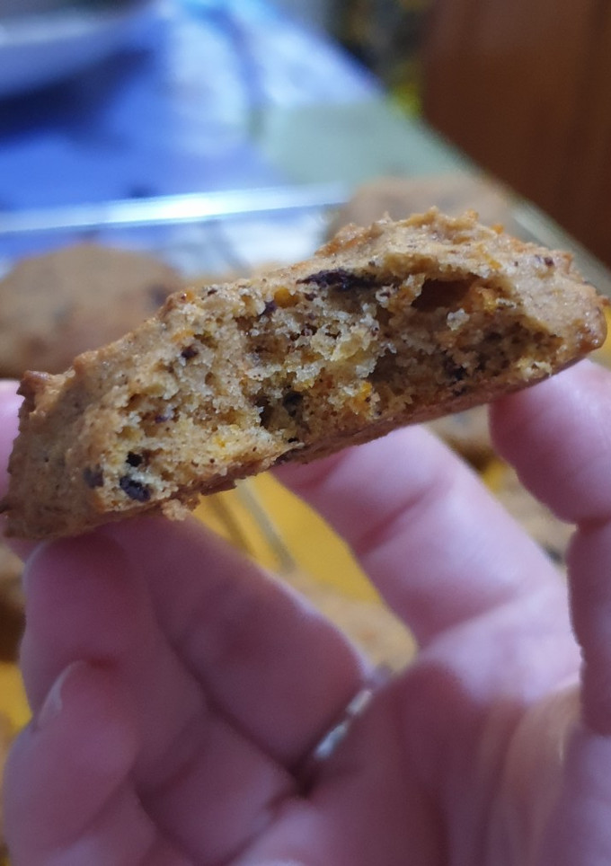 Una foto de Galletas integrales de calabaza y chocolate