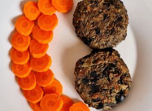 Una foto de Hamburguesas de berenjena 🍆 🍆 Veggie burger 🍔 MUY fáciles